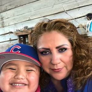 Meet your Posher, Vicky